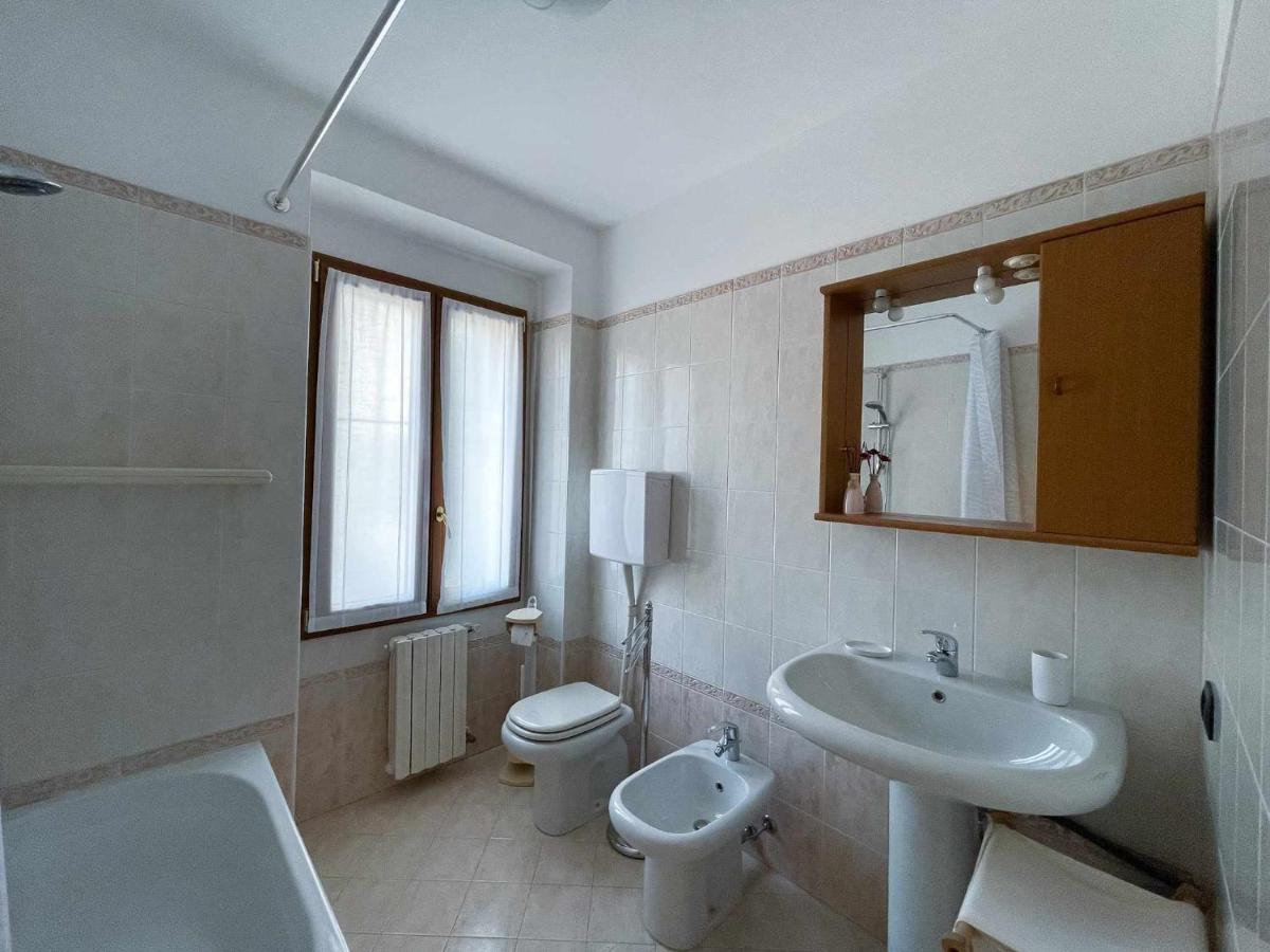 La Gioiosa Apartment With Garden Terrace Civenna Kültér fotó