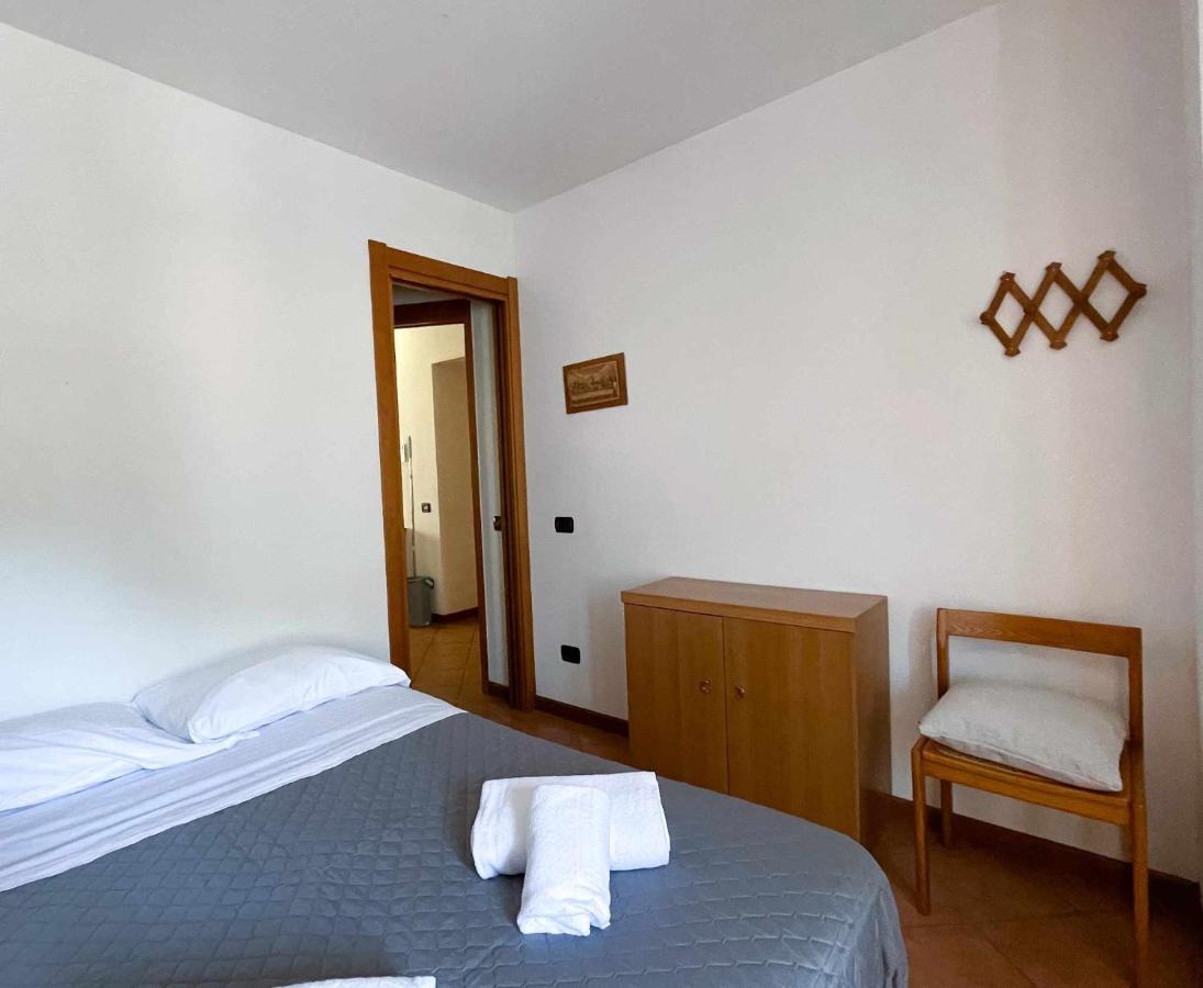 La Gioiosa Apartment With Garden Terrace Civenna Kültér fotó